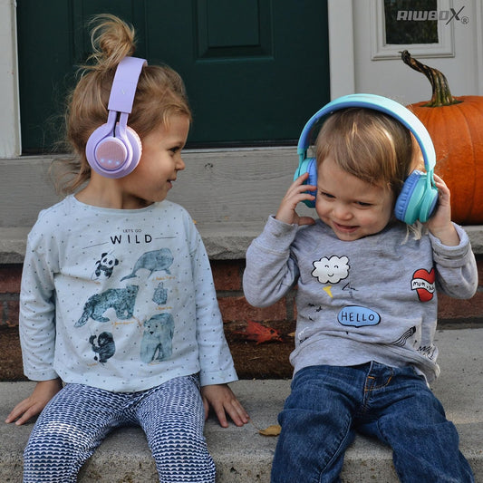 WT-7S Kids Bluetooth Headphones, LED Light up Wireless